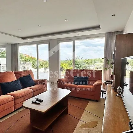 Für 10 Personen Ca 30 M In Lourinha, Regio Centro Capelas (Lisbon)