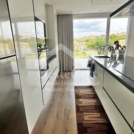 Für 10 Personen Ca 30 M In Lourinha, Regio Centro * Capelas (Lisbon)
